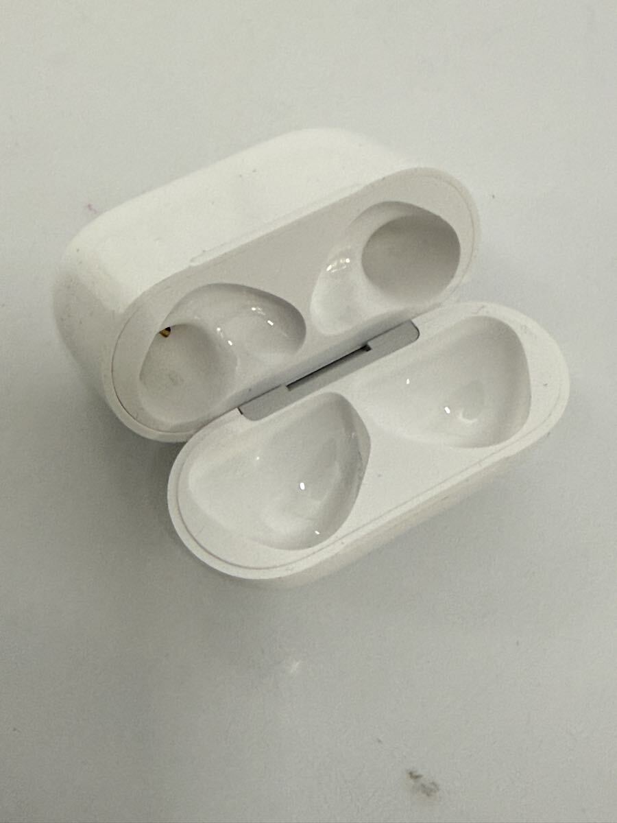Apple アップル AirPods4 ANC エアポッズ4 第4世代　 MXP93J/A 　A3055/A3056/A3059　 限定保証内 中古品　BOX違い_画像5