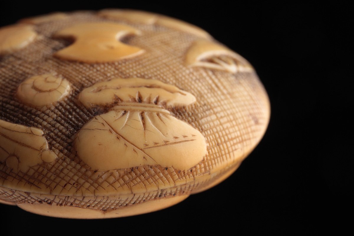 FD973 времена .. предмет старый .[.. map ]. голова netsuke диаметр 4cm*. netsuke * старый netsuke кейс для печати дым . входить оборудование орнамент .. предмет старый изобразительное искусство 