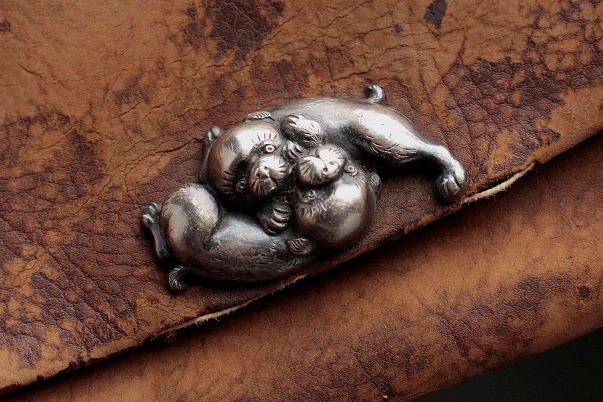 EN997 час цена . серебряный .. собака map передний металлические принадлежности Kiyoshi Akira . кожаный поясница разница . входить / золотой (K18). сеть плата кисеру тубус /.. шар .. старый дым . входить полный комплект * Meiji курение .