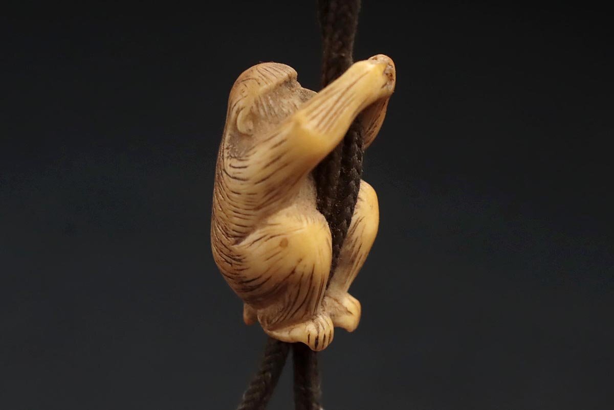 UV293 времена .. предмет медь металлы красный медь .. море . map передний металлические принадлежности кожаный type вдавлено сосна . лодка map дым . входить [ шар гора .]. гравюра большой чёрный netsuke . гравюра ...*. входить курение . старый изобразительное искусство 