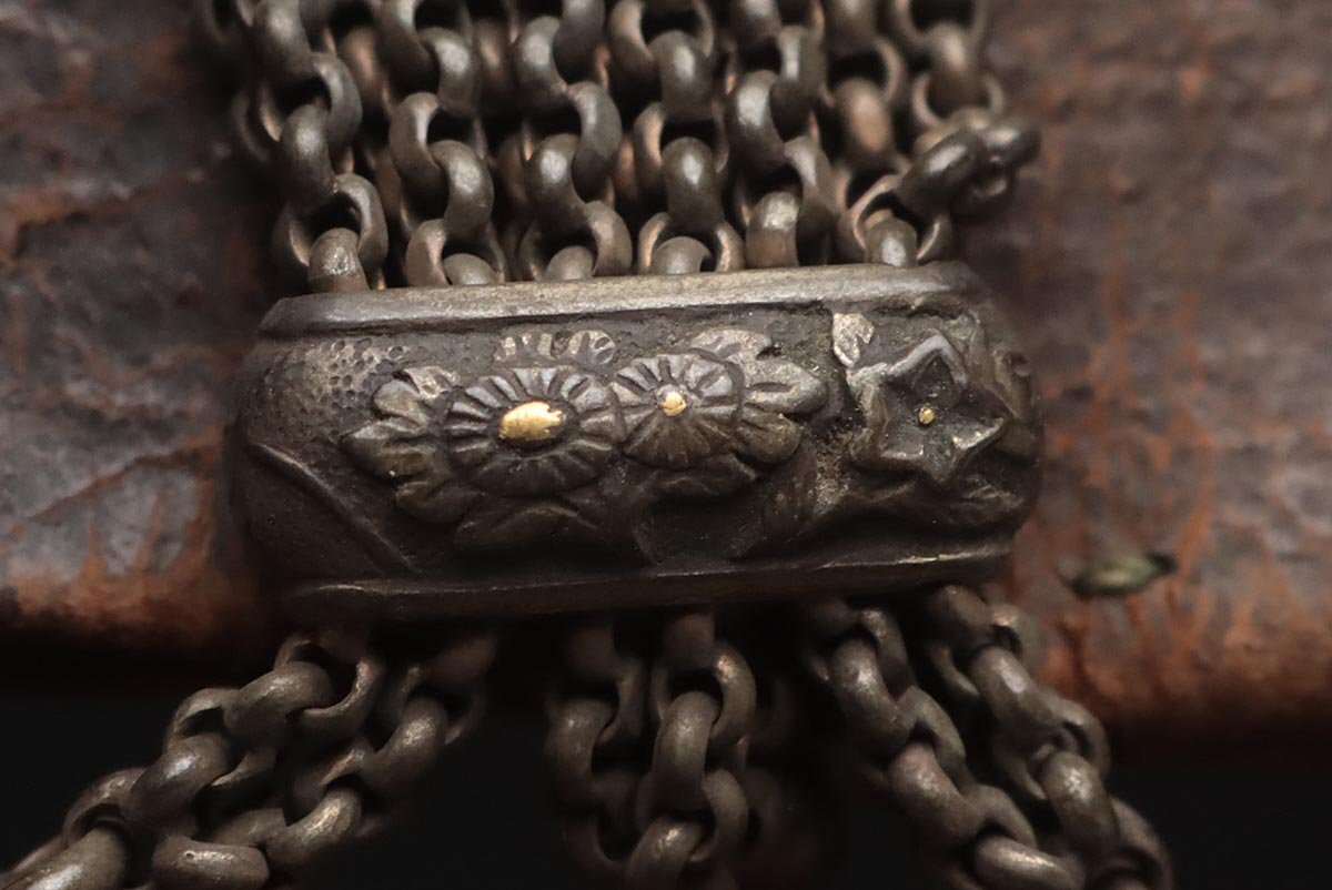 FD574 времена . предмет медь металлы серебряный ... невеста входить map передний металлические принадлежности кожаный дым . уплата .. есть /. дракон .. голова netsuke *. входить * поясница разница . сигареты входить курение . старый изобразительное искусство 