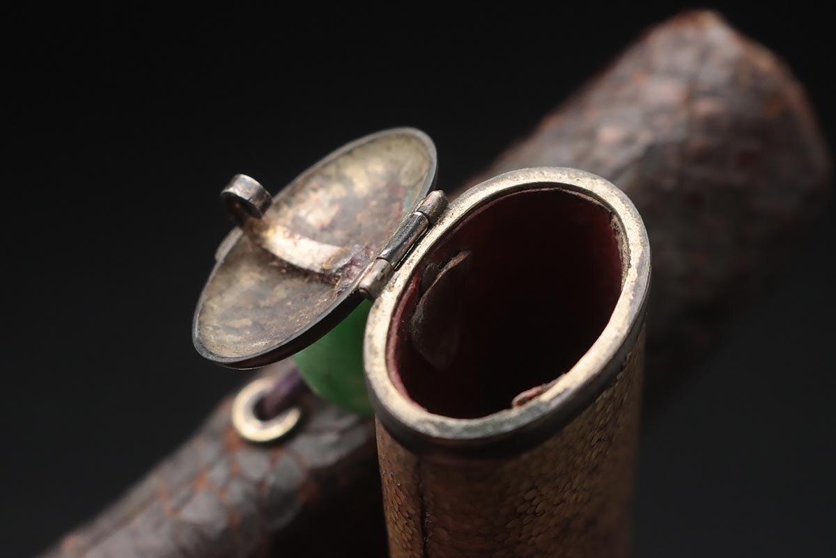 FD923 времена .. предмет [. Kiyoshi произведение ]. серебряный / 4 минут один золотой серебряный ... map передний металлические принадлежности золотой Tang кожа дым . входить /... кожа . цветок бабочка лакировка кисеру тубус общий -слойный 70g*. входить курение . старый изобразительное искусство 