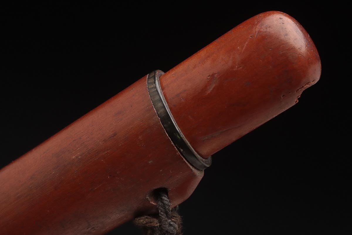 FD582 времена . предмет медь металлы цветная роспись . бабочка map передний металлические принадлежности кожаный дым . входить *. входить * поясница разница . сигареты входить курение ... предмет старый изобразительное искусство 