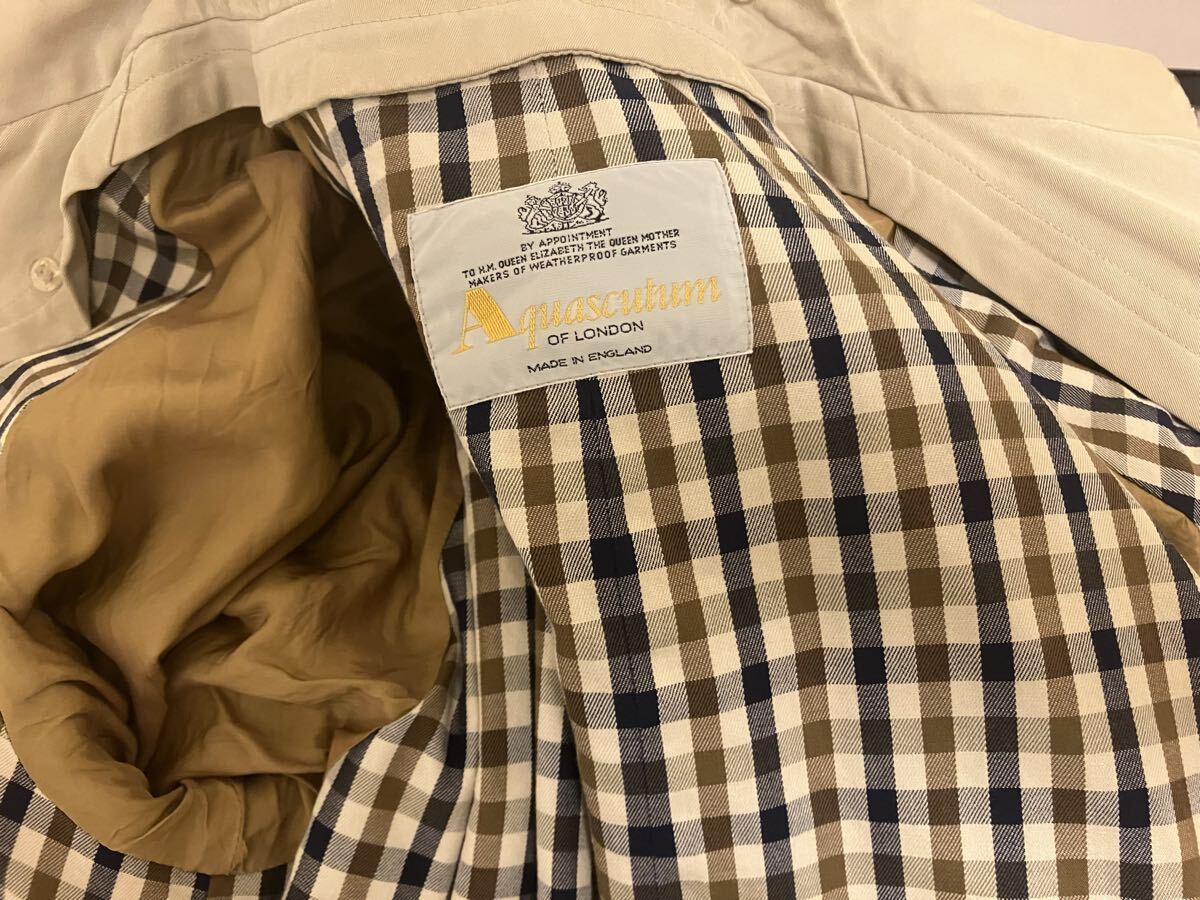アクアスキュータム　トレンチコート　イギリス製　ベージュ_画像8