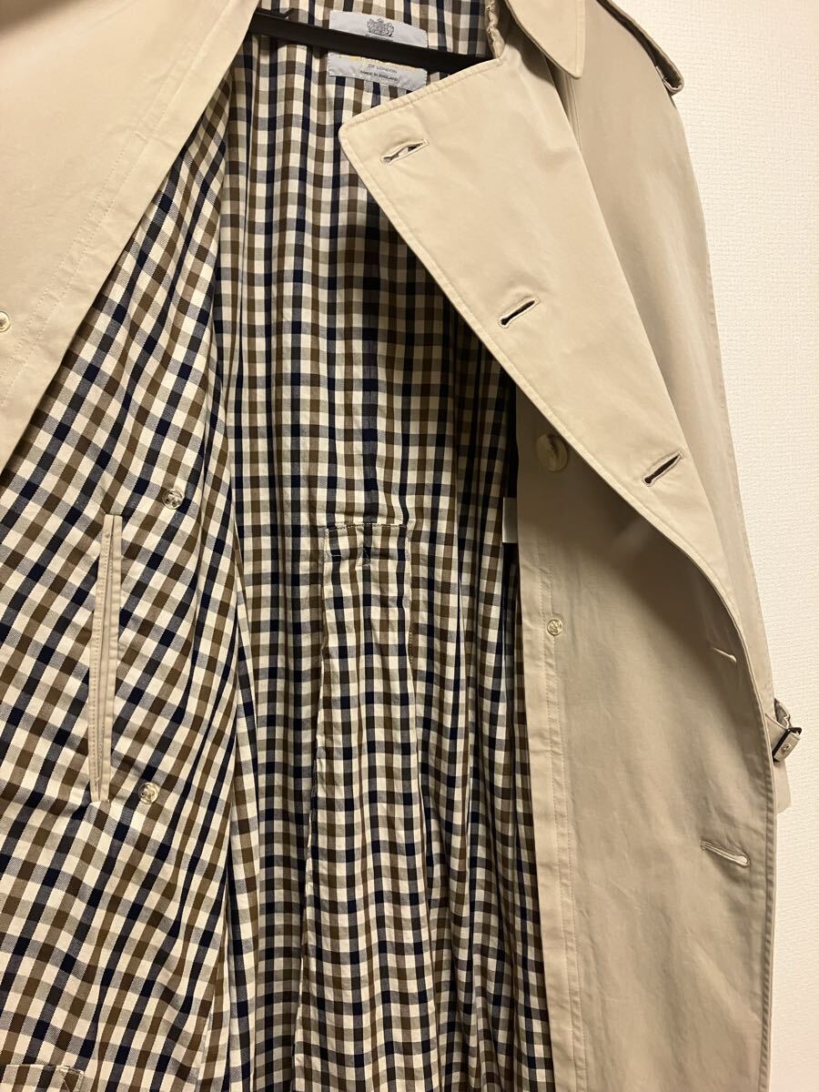 アクアスキュータム　トレンチコート　イギリス製　ベージュ_画像7