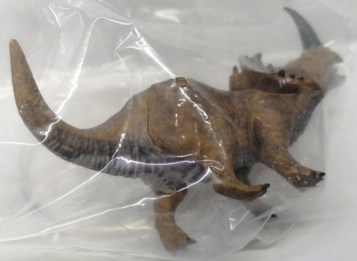 UMA сильнейший . иллюстрированная книга emela*ntuka Full color не проверка живое существо фигурка внутри пакет нераспечатанный 