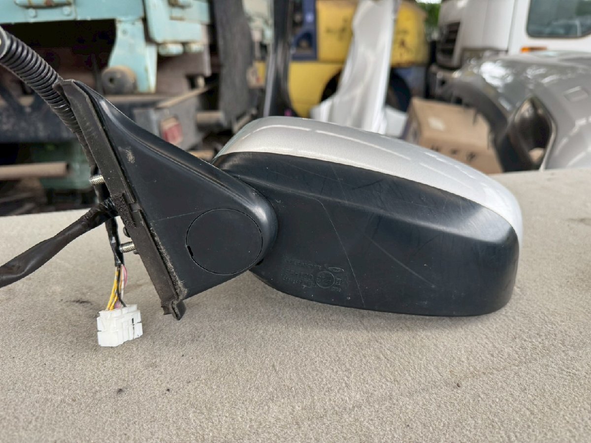 ホンダ フィット 中期 (GP1) 純正 左 ドアミラー ウィンカー 電格 7P 7ピン NH700M アラバスターシルバーメタリック b9734-gyr80_画像7