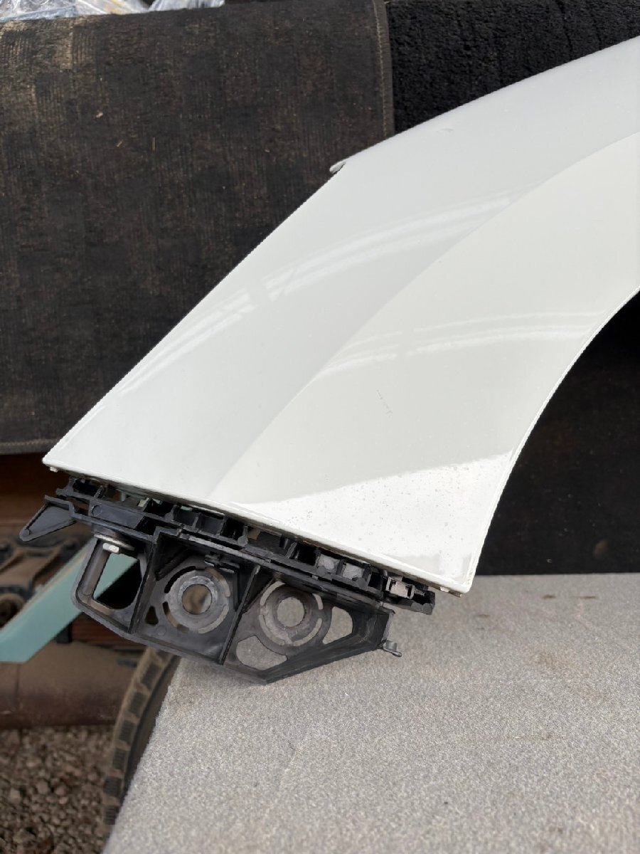 プジョー 308 後期 (T7W5F02) 純正 左 フェンダー 9656738580 EWPB ビアンカホワイト b9869-gyr300_画像3