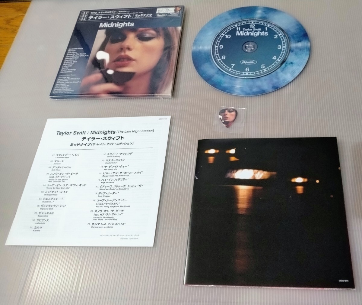 中古・美品 CD　日本独自企画数量限定生産　 テイラー ・スウィフト　ミッドナイツ（ザ・レイト・ナイト・エディション）_画像3