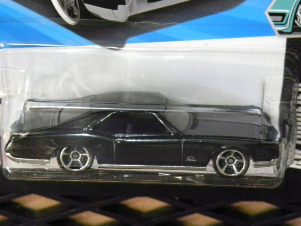 即決☆☆'66 BUICK RIVIERA HW MODIFIED ビュイック リビエラ　 Hot Wheels☆2025 L ☆_画像4