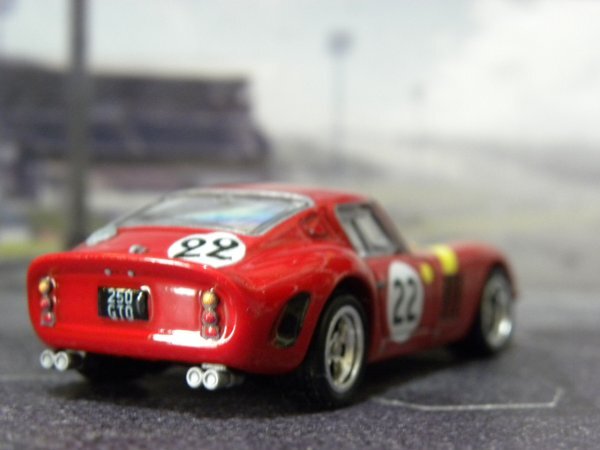 即決☆☆ホットウィール ルース Ferrari 250 GTO プレミアムモデル メタルシャーシ リアルライダー HW_画像8