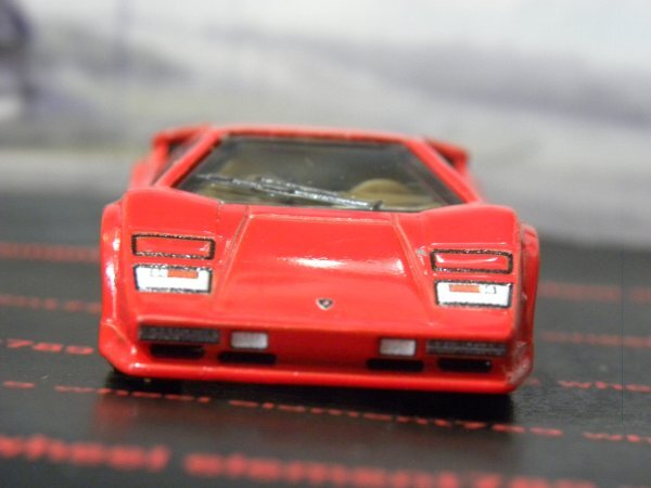 即決☆☆ルース ランボルギーニ カウンタック LP5000 QV　LAMBORGHINI COUNTACH LP QV　 プレミアムモデル メタルシャーシリアルライダー_画像4