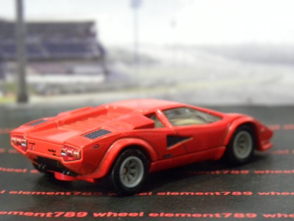 即決☆☆ルース ランボルギーニ カウンタック LP5000 QV　LAMBORGHINI COUNTACH LP QV　 プレミアムモデル メタルシャーシリアルライダー_画像9