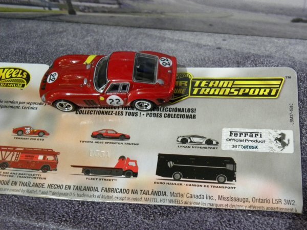 即決☆☆ホットウィール ルース Ferrari 250 GTO プレミアムモデル メタルシャーシ リアルライダー HW_画像10