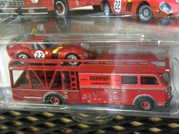 即決☆☆ホットウィール チームトランスポート フェラーリ 250 GTO/フィアット 642 RN2 バルトレッティ トランスポーター Ferrari 250 GTO_画像3
