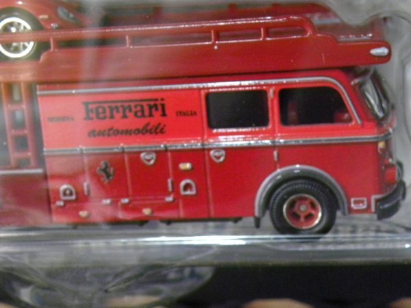 即決☆☆ホットウィール チームトランスポート フェラーリ 250 GTO/フィアット 642 RN2 バルトレッティ トランスポーター Ferrari 250 GTO_画像5