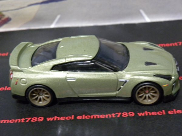 即決☆☆NISSAN GT-R (R35) ニッサン GT-R R35 ホットウィール ルース プレミアムモデル メタルシャーシ_画像7