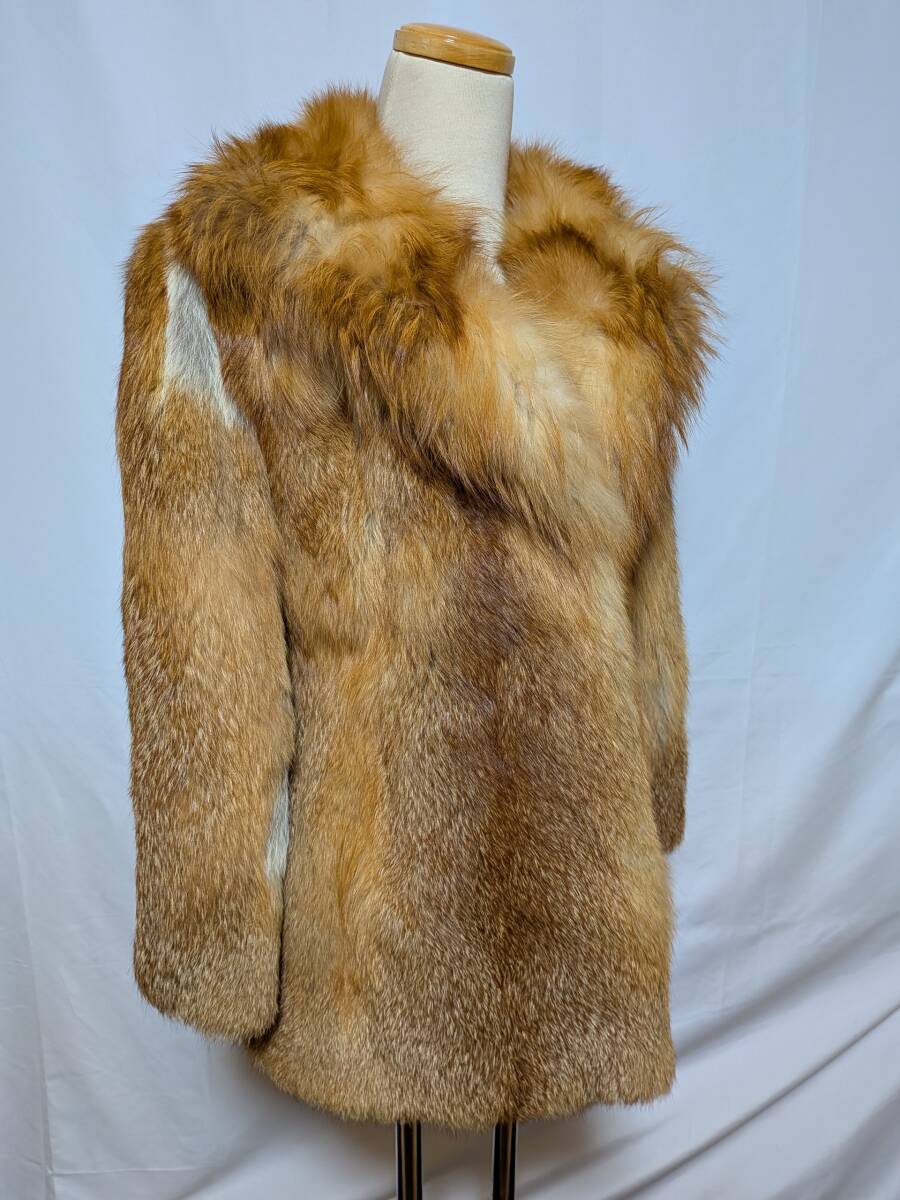 【11K-26】◆レッドフォックス◆ハーフ丈◆高級毛皮コート_画像2