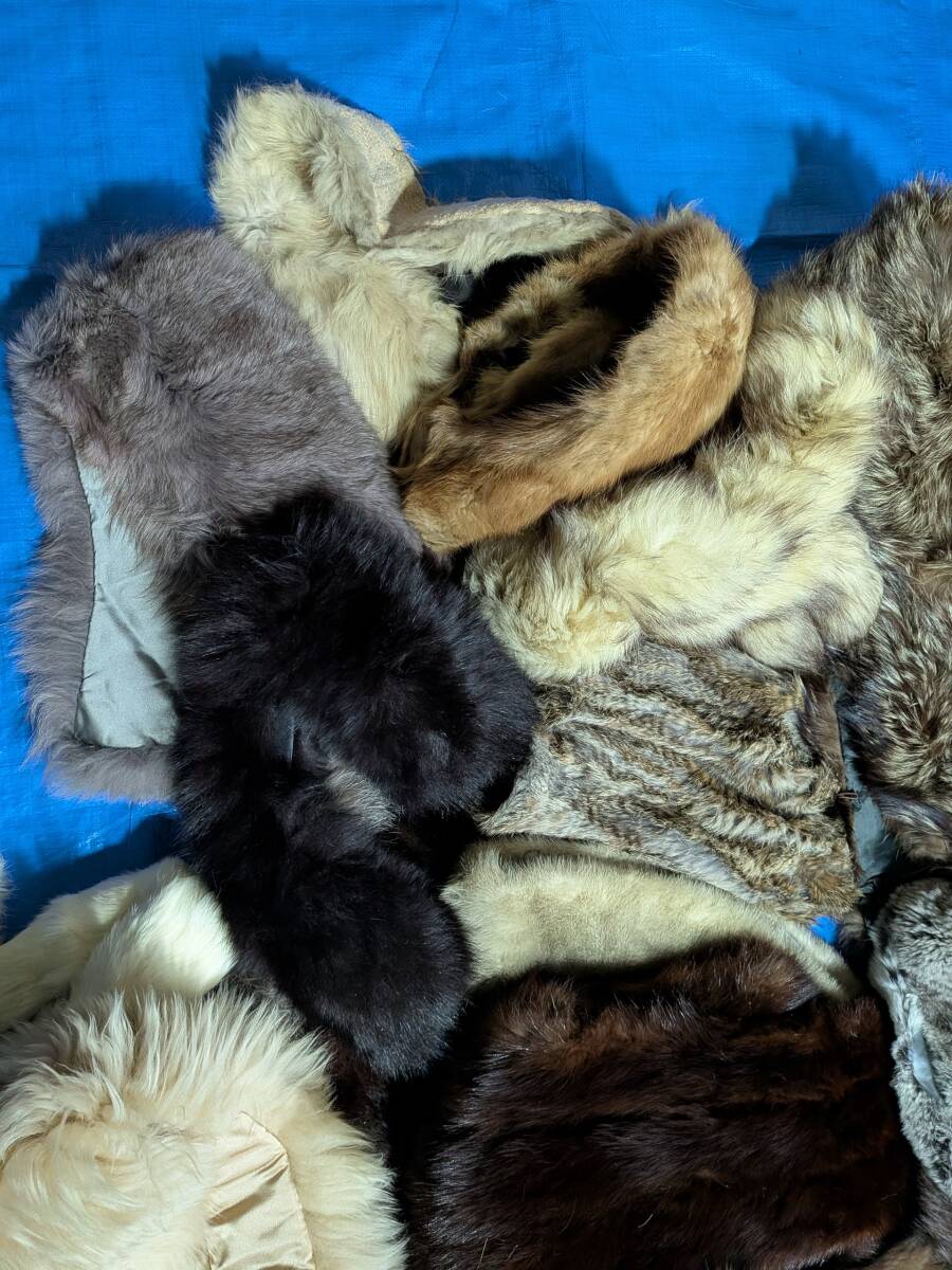 【No-27】■1円~売り切り■毛皮の卸売り■フリマ出品■リアルファー■マフラー・ショール(材料用含)等小物■複数点セット_画像2