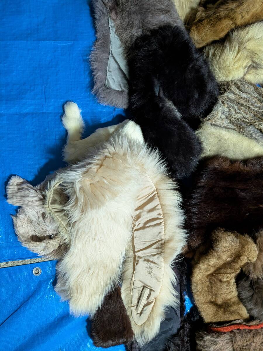 【No-27】■1円~売り切り■毛皮の卸売り■フリマ出品■リアルファー■マフラー・ショール(材料用含)等小物■複数点セット_画像3