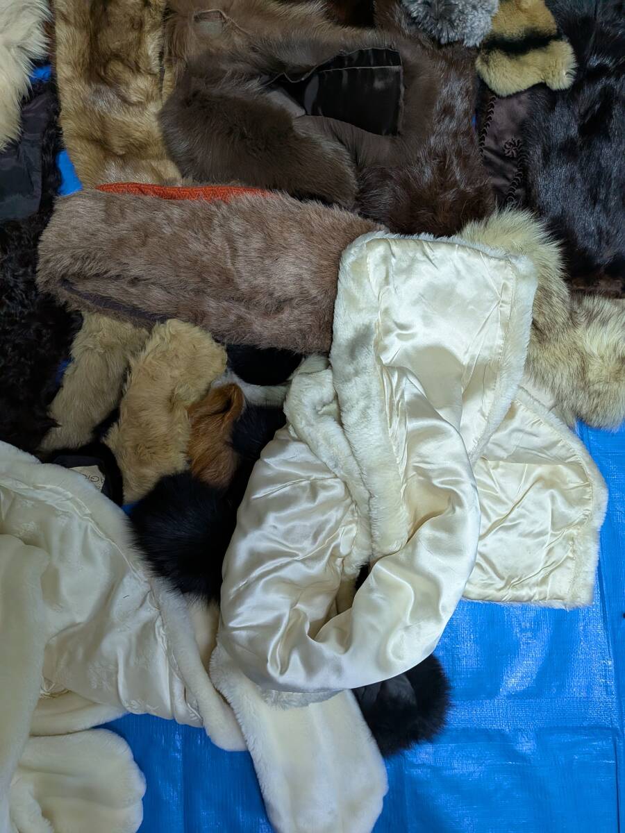 【No-27】■1円~売り切り■毛皮の卸売り■フリマ出品■リアルファー■マフラー・ショール(材料用含)等小物■複数点セット_画像5