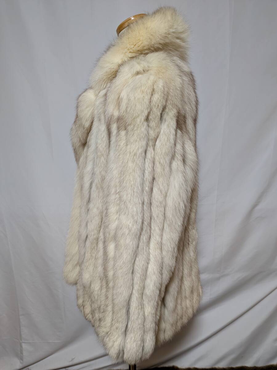 【11K-50】圧倒的なボリューム◆ブルーフォックス◆リアルファーコート◆FUR FLASH◆エレガント_画像5