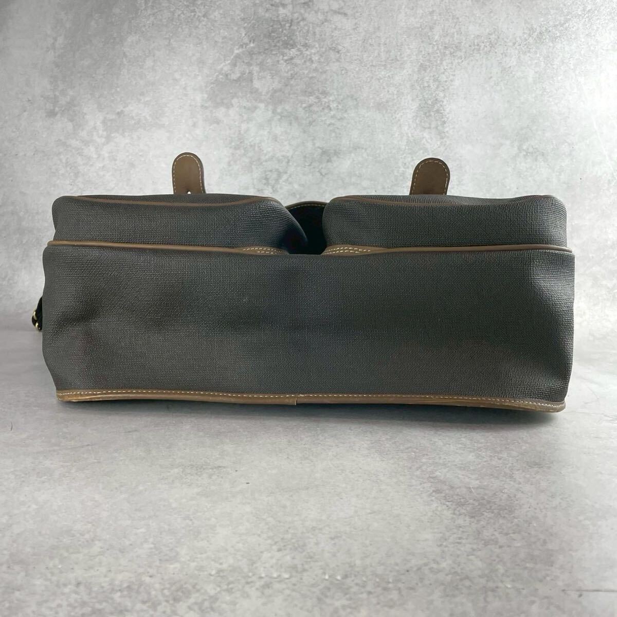 A4 dunhill ダンヒル メッセンジャーバッグ ショルダーバッグ グレー レザー 本革 斜めがけ クロスボディ フラップ メンズ 大容量_画像6