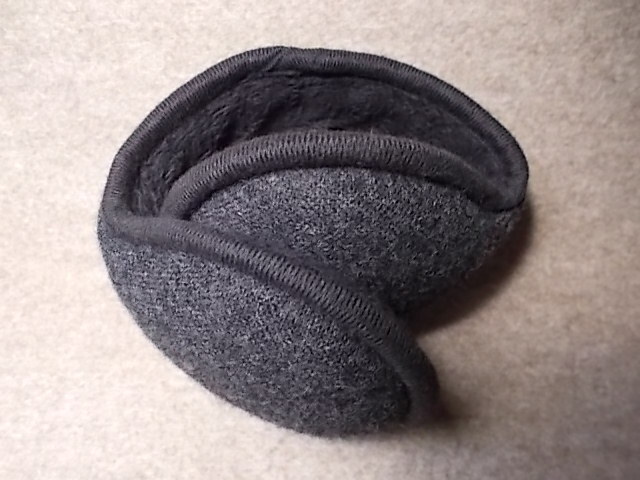 　管理コ　新品　未使用　防寒具　イヤーマフ　耳当て　後留め　畳める　黒　_画像4