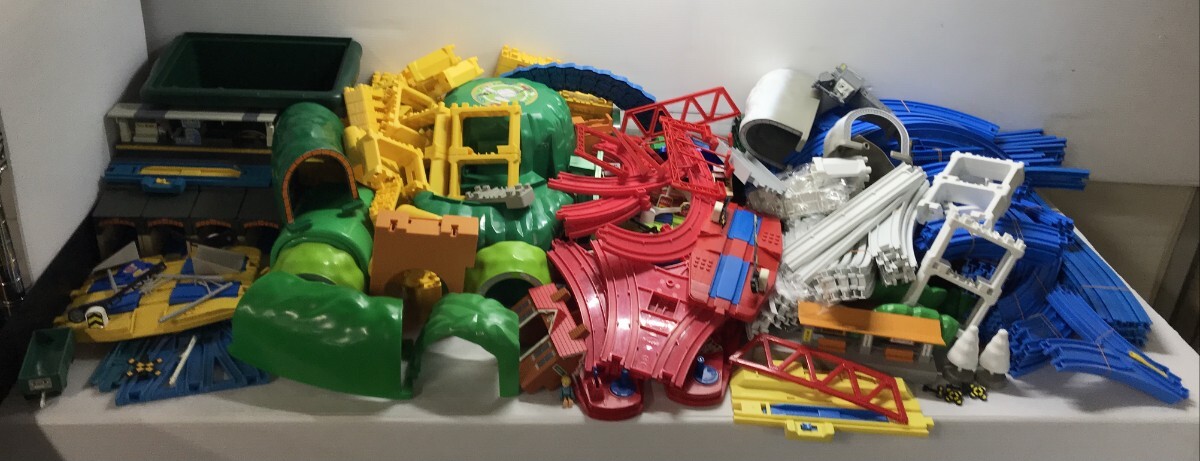 P/★/プラレール/きかんしゃトーマス/大量おまとめセット/レール/どきどきマウンテン/トンネル/ジャンク品/約11.5kg/P11.4-71加_画像1