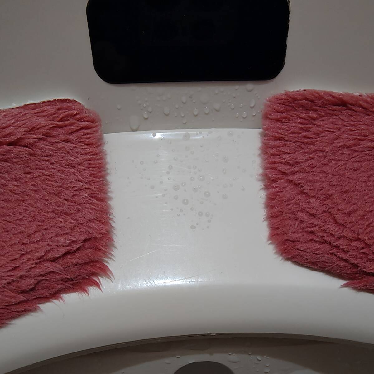 ノズルの付け根からの水漏れがありますが洗浄機能は大丈夫です 温水洗浄便座 SCS-T160 修理できる技術のある方の入札ですと嬉しいです_画像2