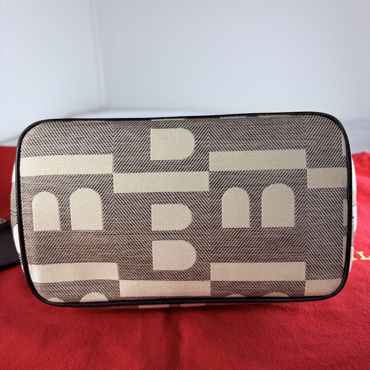 1円【 未使用級 】 バリー BALLY ハンドバッグ Bロゴ 総柄 レザー 本革 キャンバス ビジネス レディース_画像5