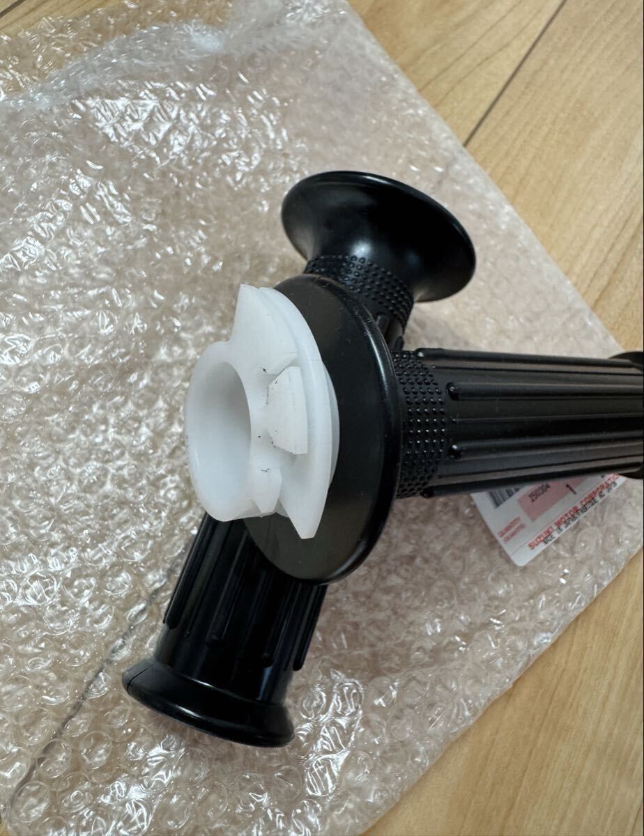 送料無料 スズキ純正新品 GS400 GS400E GS400E2 ハンドル グリップ スロットル パイプ 純正グリップ　アクセル ワイヤー　Suzuki_画像2