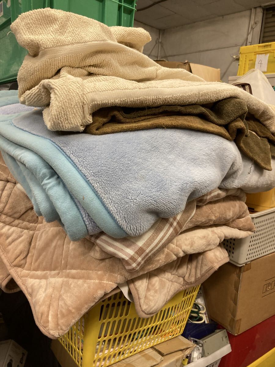 【雑貨】 クッション 当て物 緩衝材 引越し 回収 移動 毛布 5枚 セット_画像1