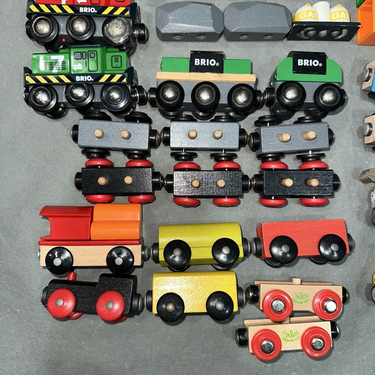 木製おもちゃ まとめ売り BRIO ブリオ ラーニングカーブ イケヤ 電車 トラック 車 トーマス ディーゼル レベッカ ハロルド など (80size_画像3