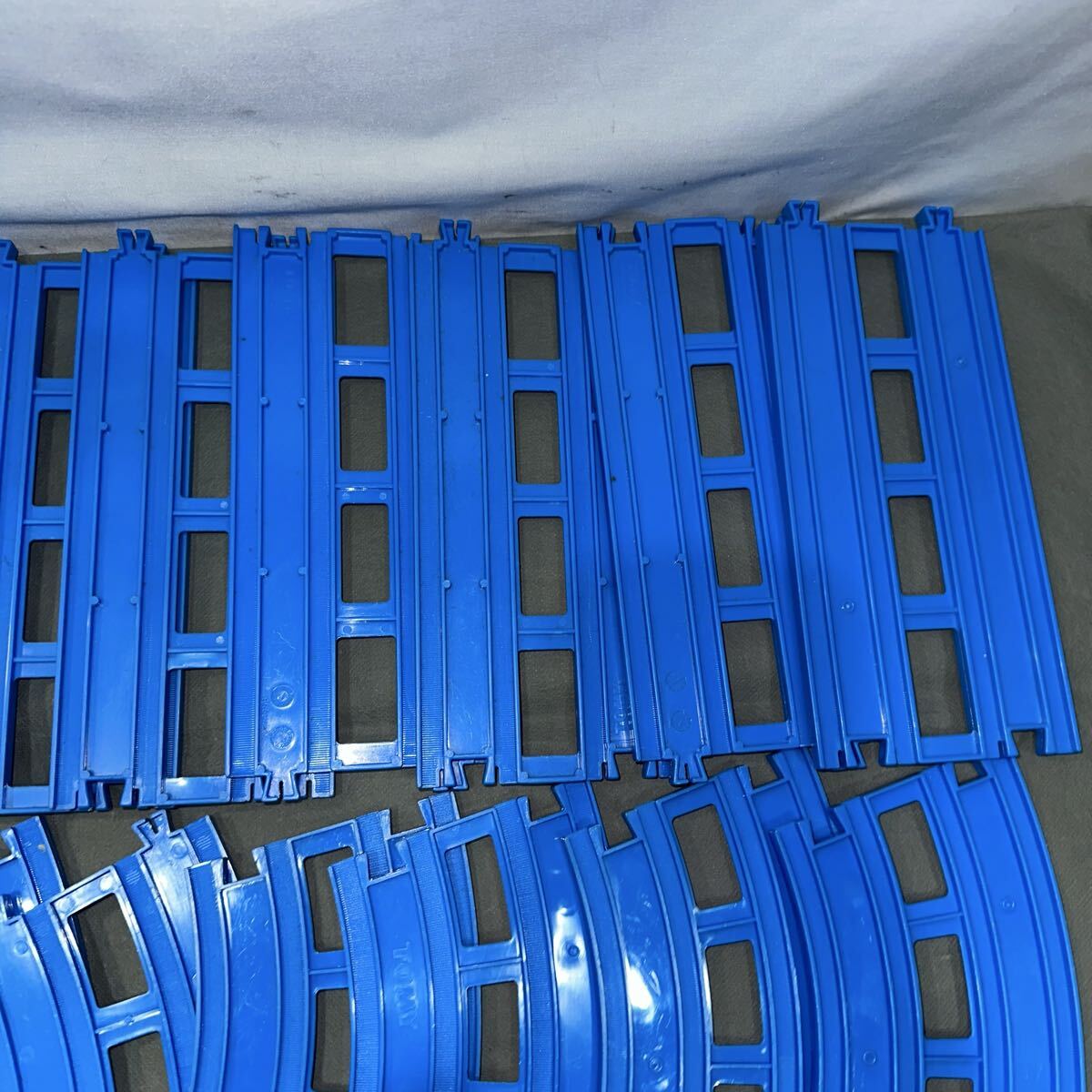 プラレール レール 複線レール 線路 30本 大量まとめ売り 複線直線 10本 複線曲線 20本 TOMY タカラトミー ②80_画像3