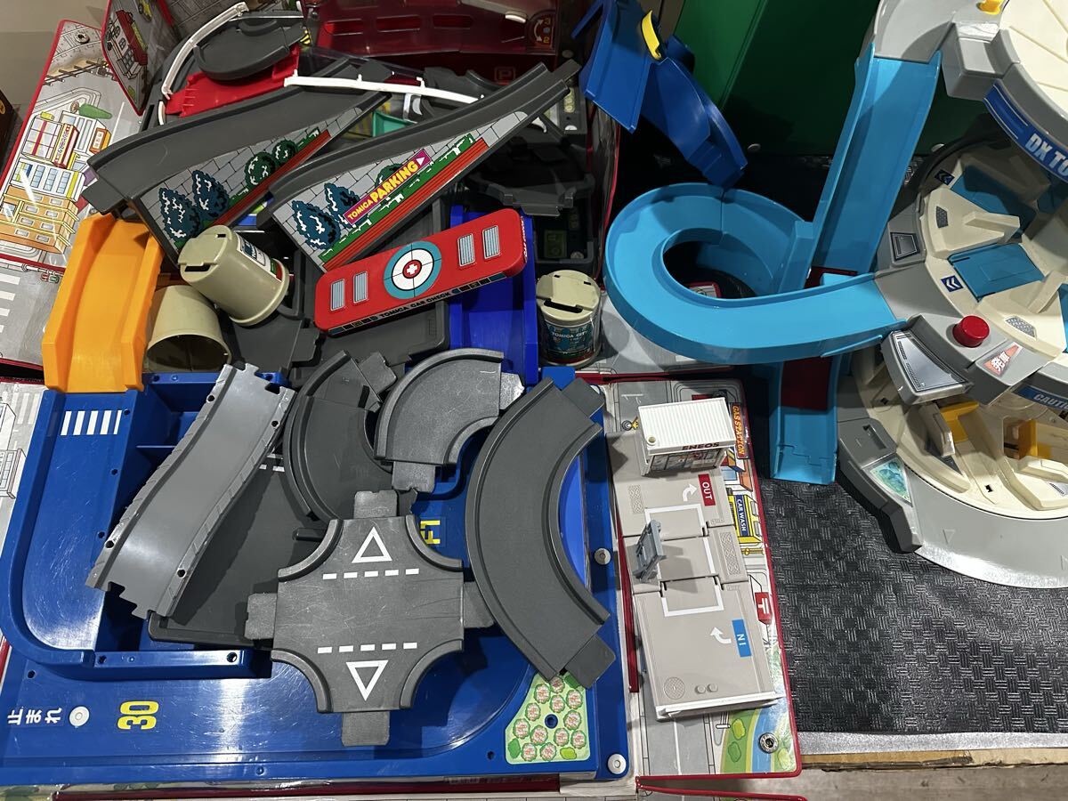 トミカ ぐるぐるシュート!! DXトミカパーキング タカラトミー トミカタウン 動作品 トミカワールド お出かけマップ 旧 プラロード など大量_画像3