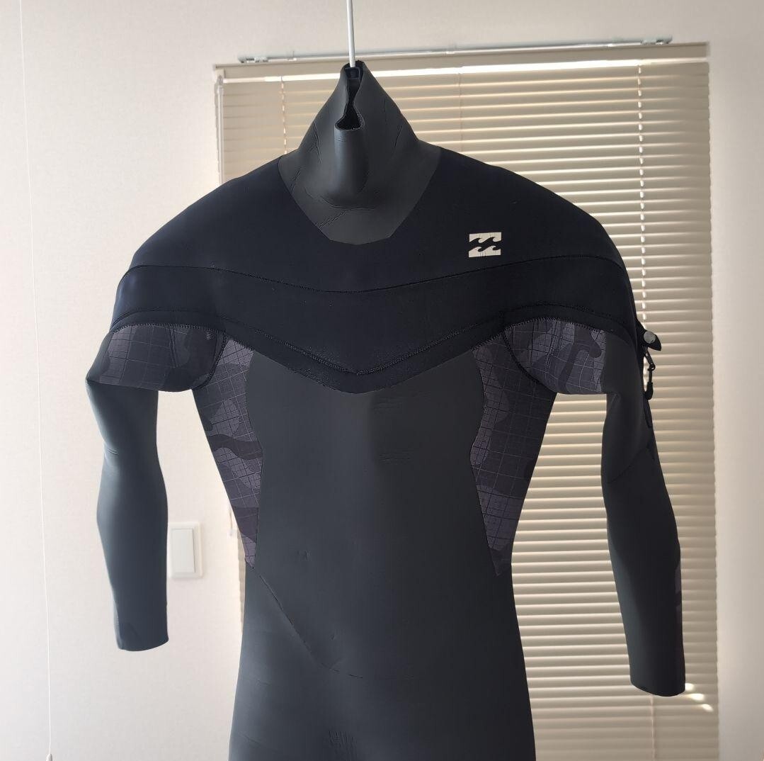 ★大人気メーカー　BILLABONG　ビラボン　ウェットスーツ　 ロングチェストジップ　セミドライ 　裏起毛 　美品★_画像1