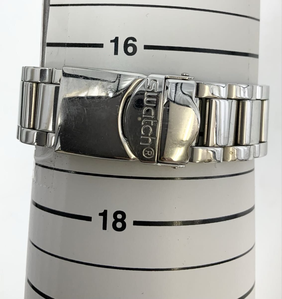 【11】時計　腕時計　スウォッチ Swatch IRONY PATENTED　現状品　シルバー　メンズ　アナログ　クォーツ　デイト　スイス製　メタル　中古_画像8