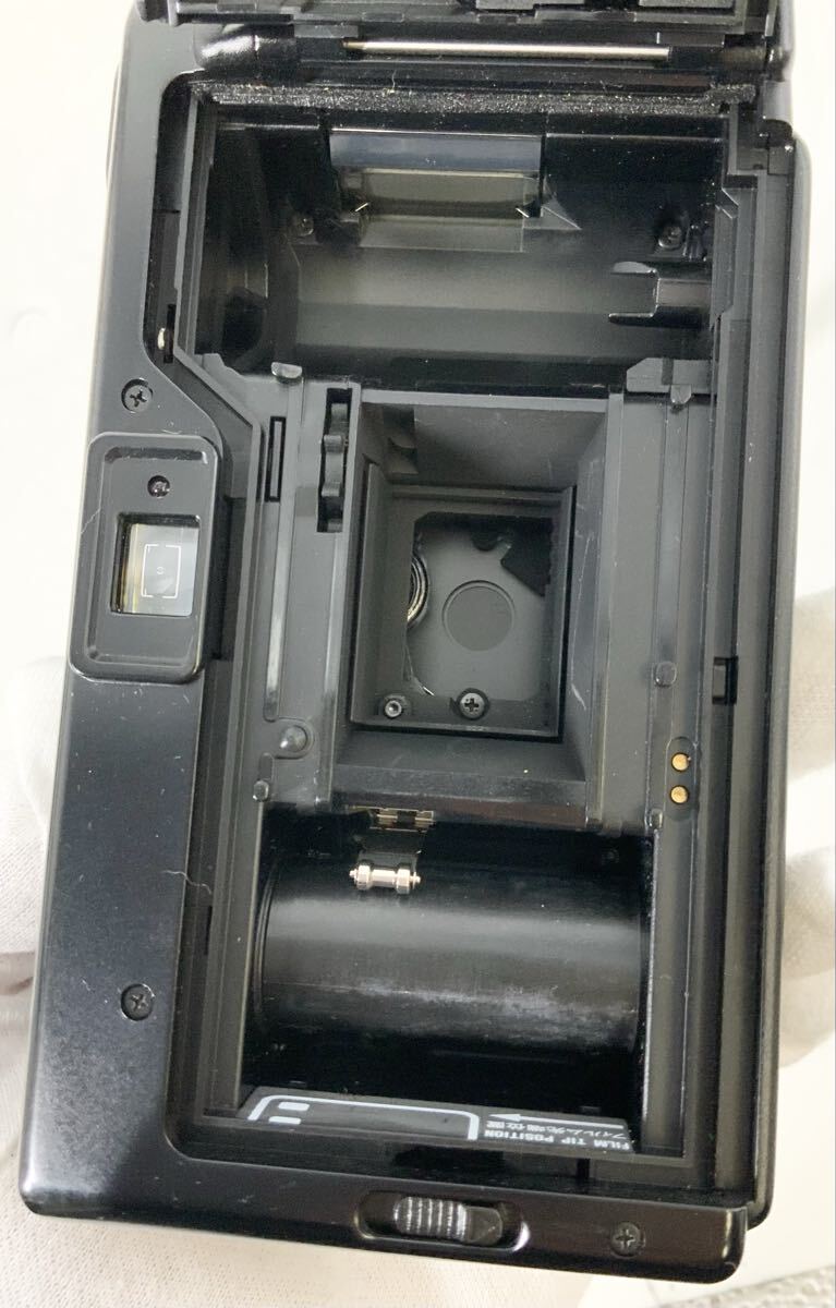 【15】コンパクトフィルムカメラ3点まとめ出品　ミノルタ　ペンタックス　ニコン　MAC-DUAL PC-333 L35AF　現状品　ブラック　AF　QD　中古_画像3