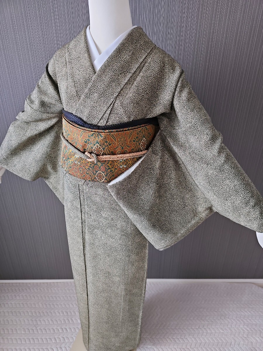 すずや■293正絹型染め【五嶋敏太郎】江戸小紋　裄丈68.5cm 　着丈161cm 　岩井茶系_画像7