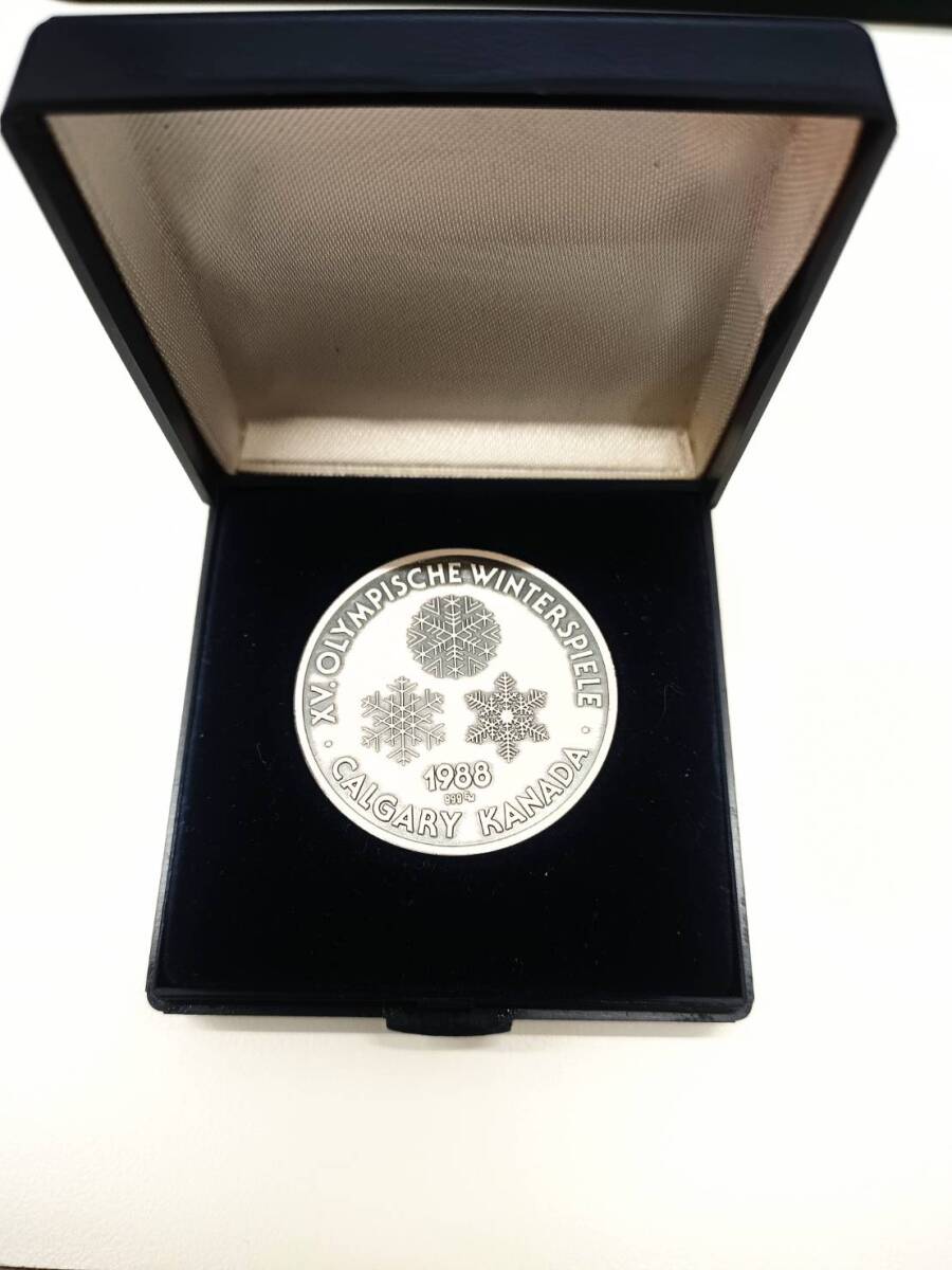 ●○【超希少品】国内流通無し!1988 カルガリーオリンピック ドイツ産純銀記念メダル!○●_画像1