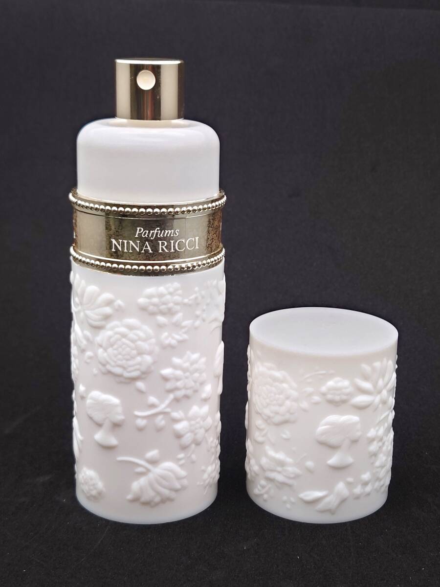 Nina Ricci ニナリッチ 50ml オードトワレ EDT 香水 詰め替え可能スプレー フランス製 花柄デザイン 女性用 オーデトワレ 管B14C3_画像3