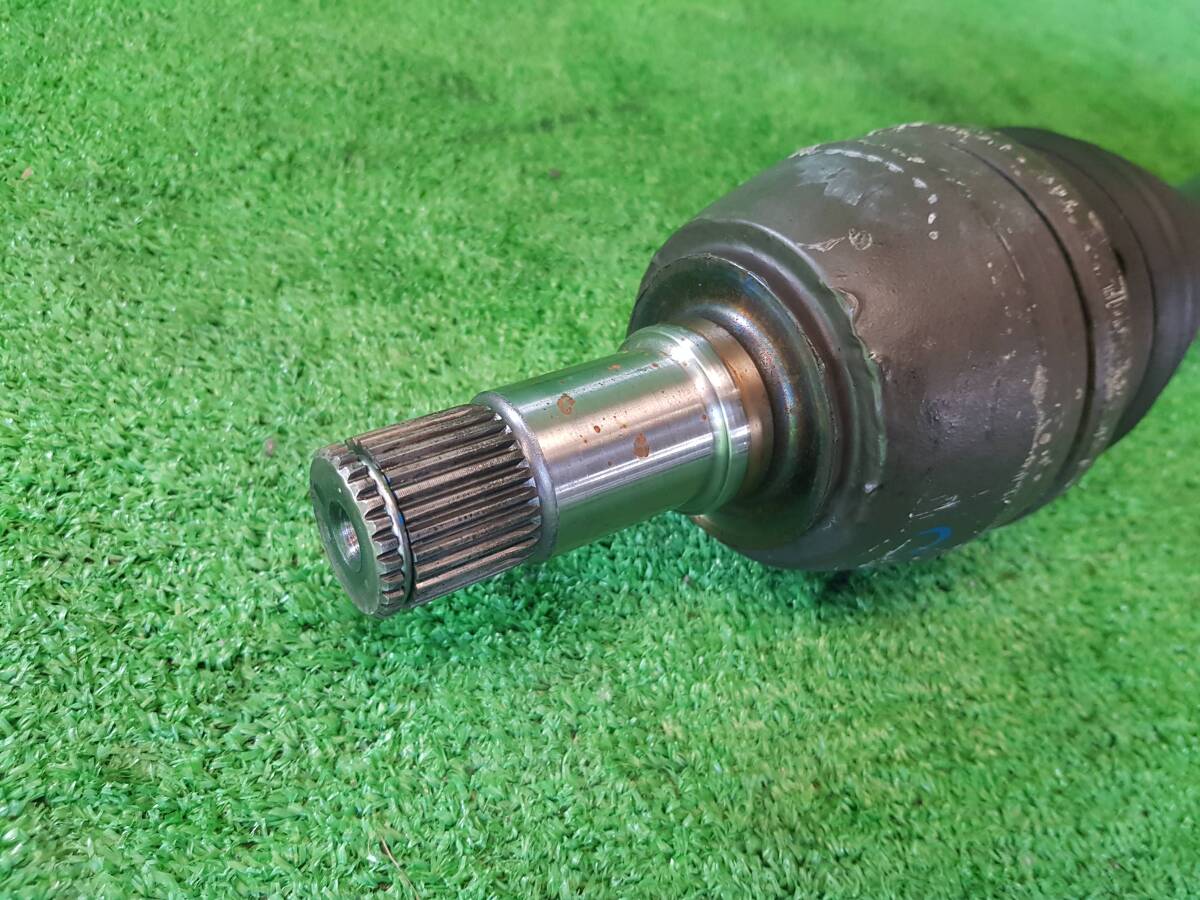 ベンツ Ｂクラス B180 DBA-246242 W246 純正 左 フロント ドライブシャフト [3-B-NT]_画像3