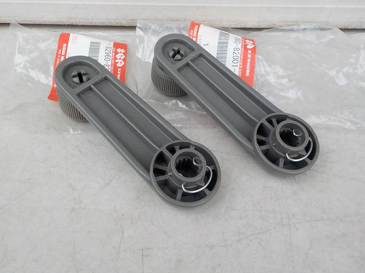 スズキ キャリイ DA71 ウインドウー レギュレーター ハンドル 2個 純正新品 当時物 DA41 DA51 ジムニー アルト マイティボーイ 82960-82001_画像4