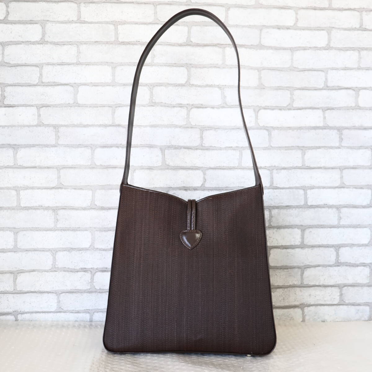 *レア品*ドイツ製*comtesse/コンテス*ハート金具*ホースヘア×レザー*縦型*ショルダーバッグ*ブラウン*_画像5