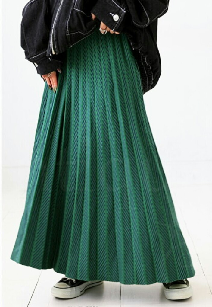 完売★新品タグ【アンティカ】ヘリーボーン総柄★ジャガードニットプリーツスカート★定価6930税込★フリーサイズ 緑 人気 秋冬 未使用_画像2