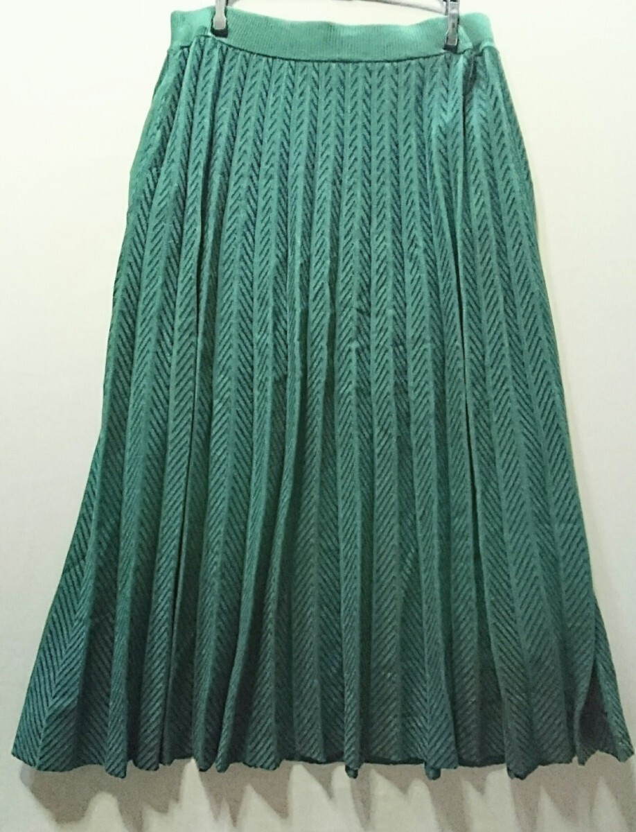 完売★新品タグ【アンティカ】ヘリーボーン総柄★ジャガードニットプリーツスカート★定価6930税込★フリーサイズ 緑 人気 秋冬 未使用_画像8