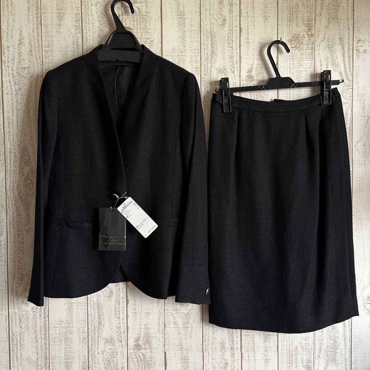 新品 レリアン セットアップ ノーカラージャケット&スカート シルク入り_画像2