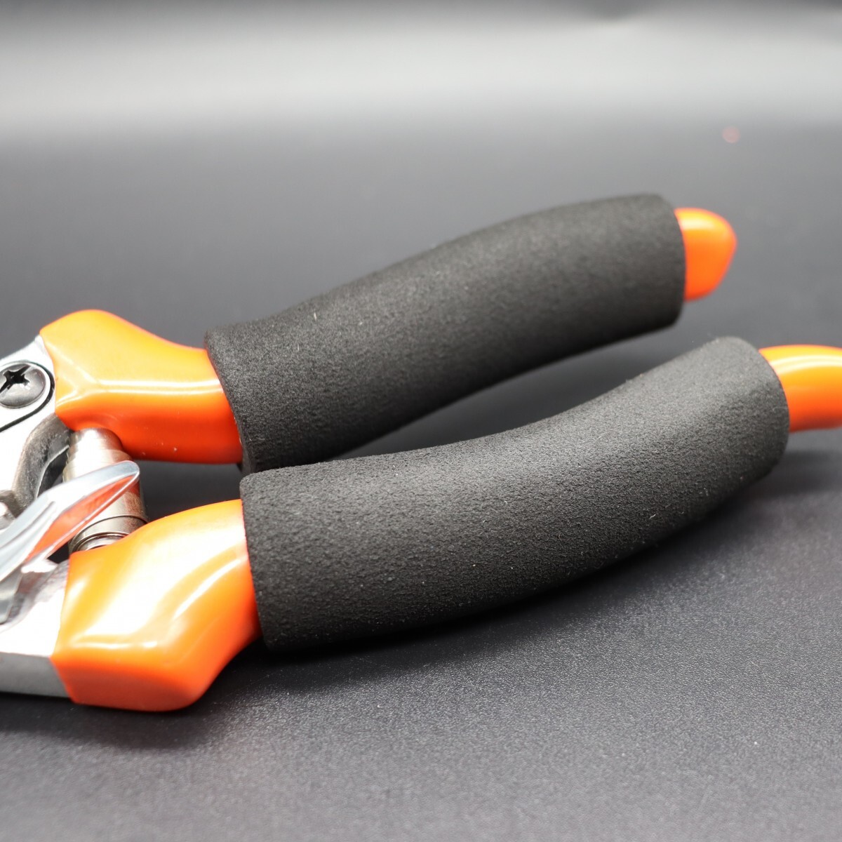 剪定ばさみ 握りやすい SK5鋼 錆びにくい フッ素加工 21.5cm 227g 園芸ばさみ 庭木 植木 はさみ ハサミ 安全ロック付 sentei-橙1_画像5