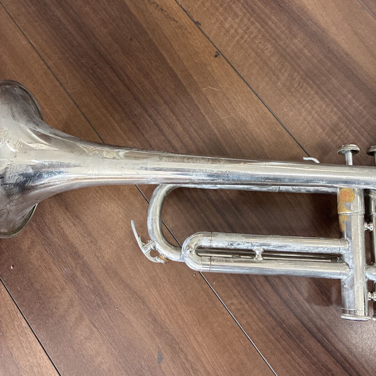 動作未確認 ★ ジャンク yamaha ヤマハ YTR-135 トランペット 楽器 管楽器 管楽器 11700y_画像4